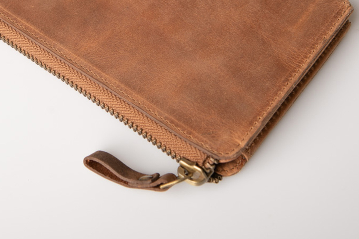 収納力抜群の小さい長財布【TIDY2.0】絶妙な色合いが魅力の